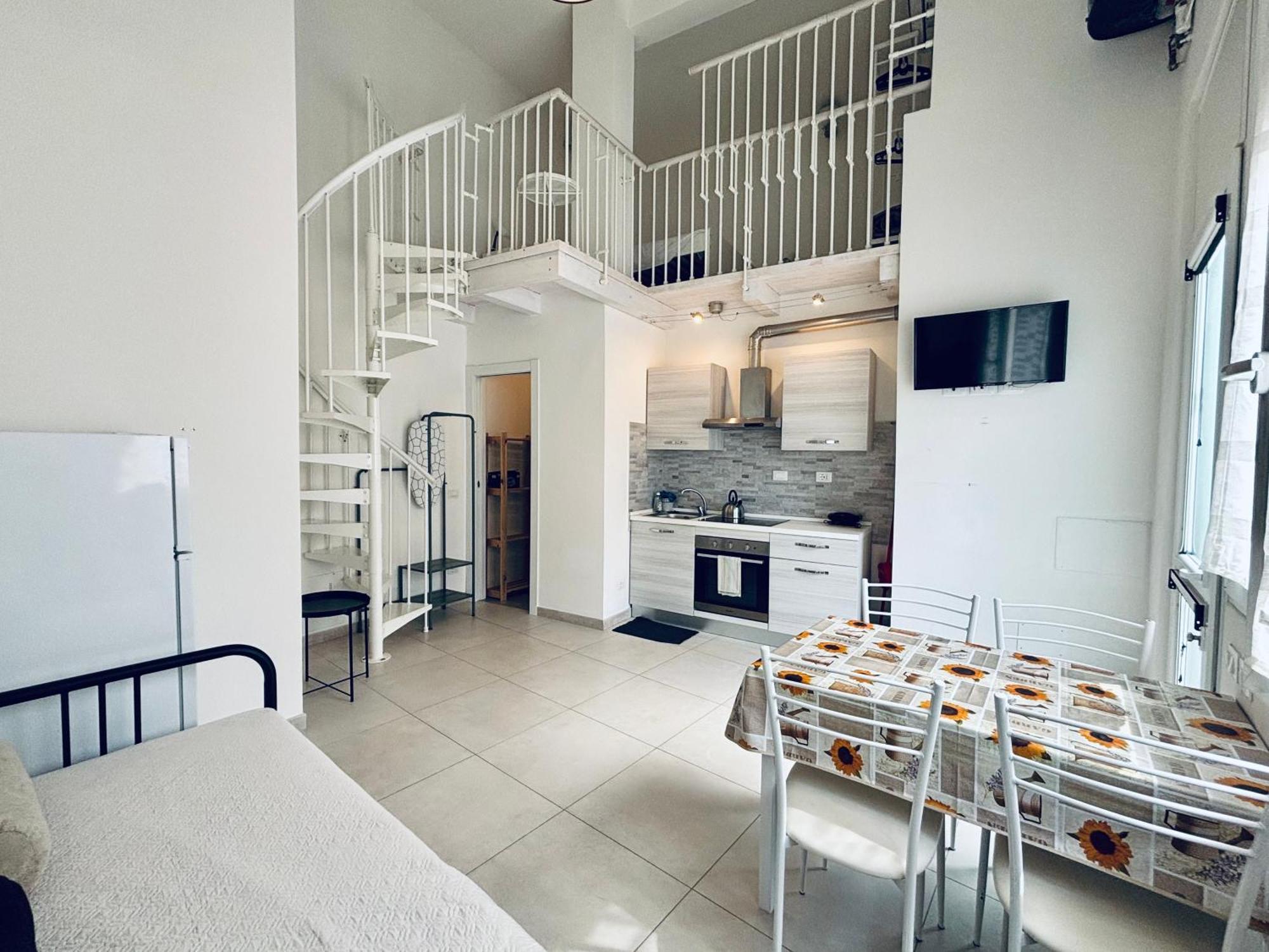 8 Lofts - - 1 Appartamento La Spezia