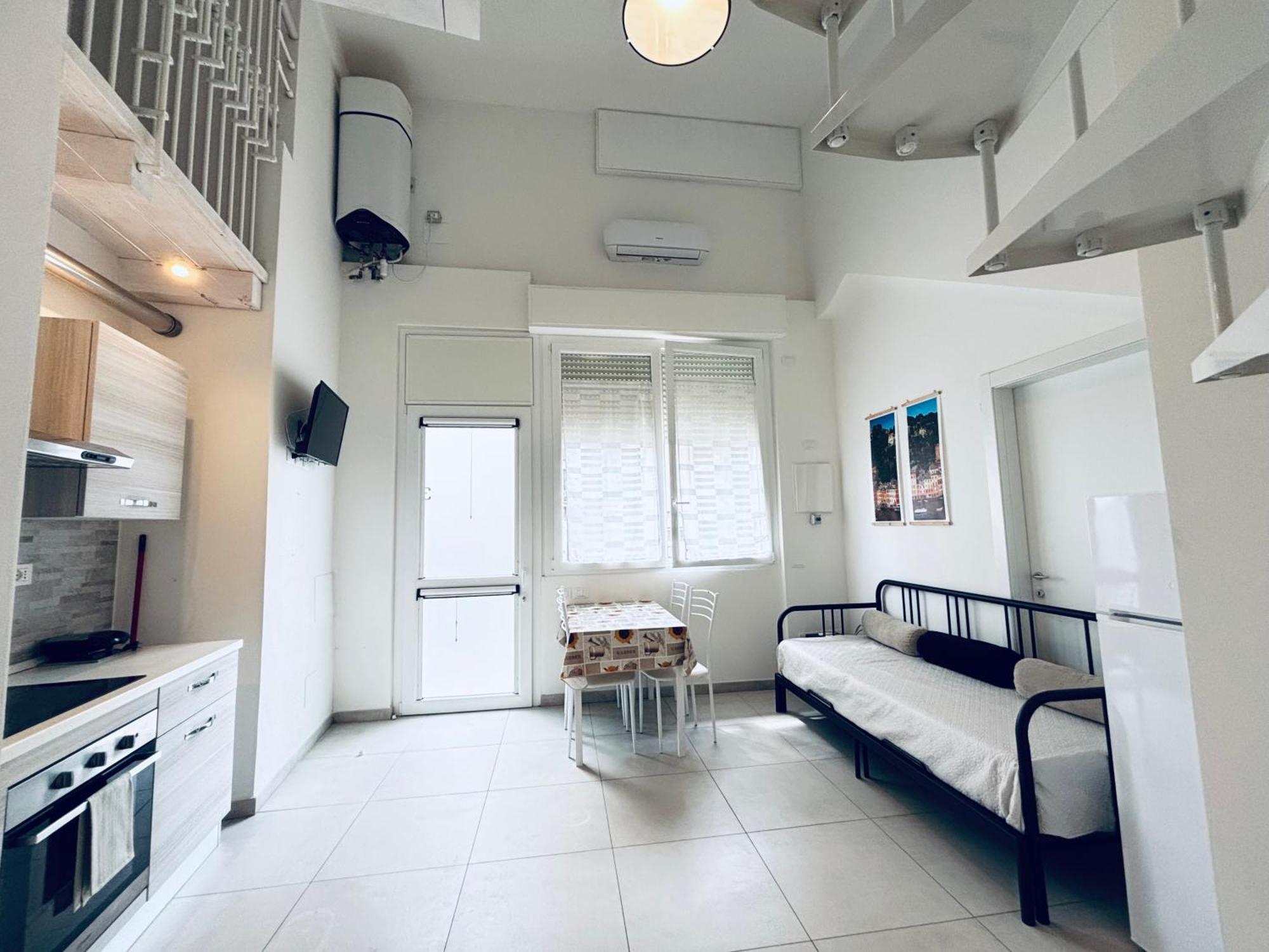 8 Lofts - - 1 Appartamento