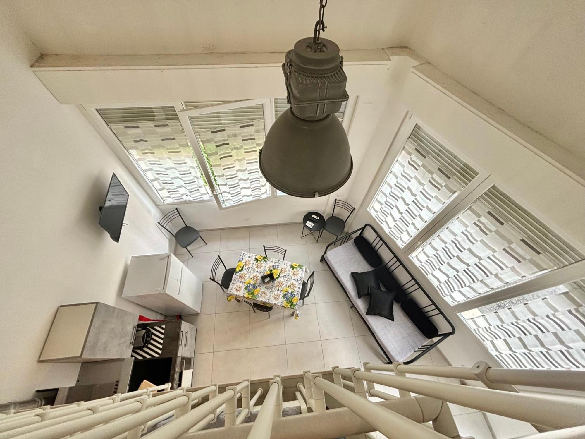 8 Lofts - - 1