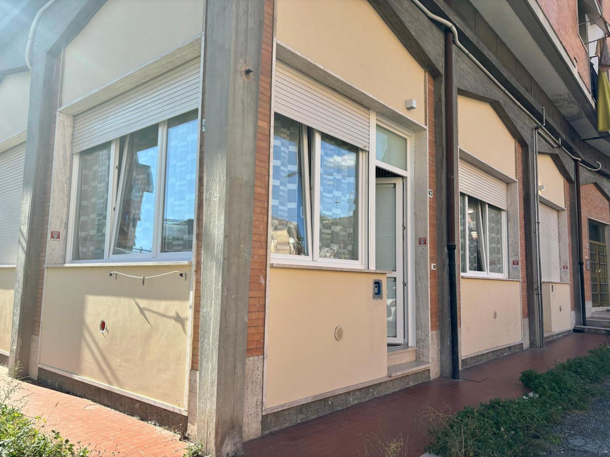 8 Lofts - - 1 *