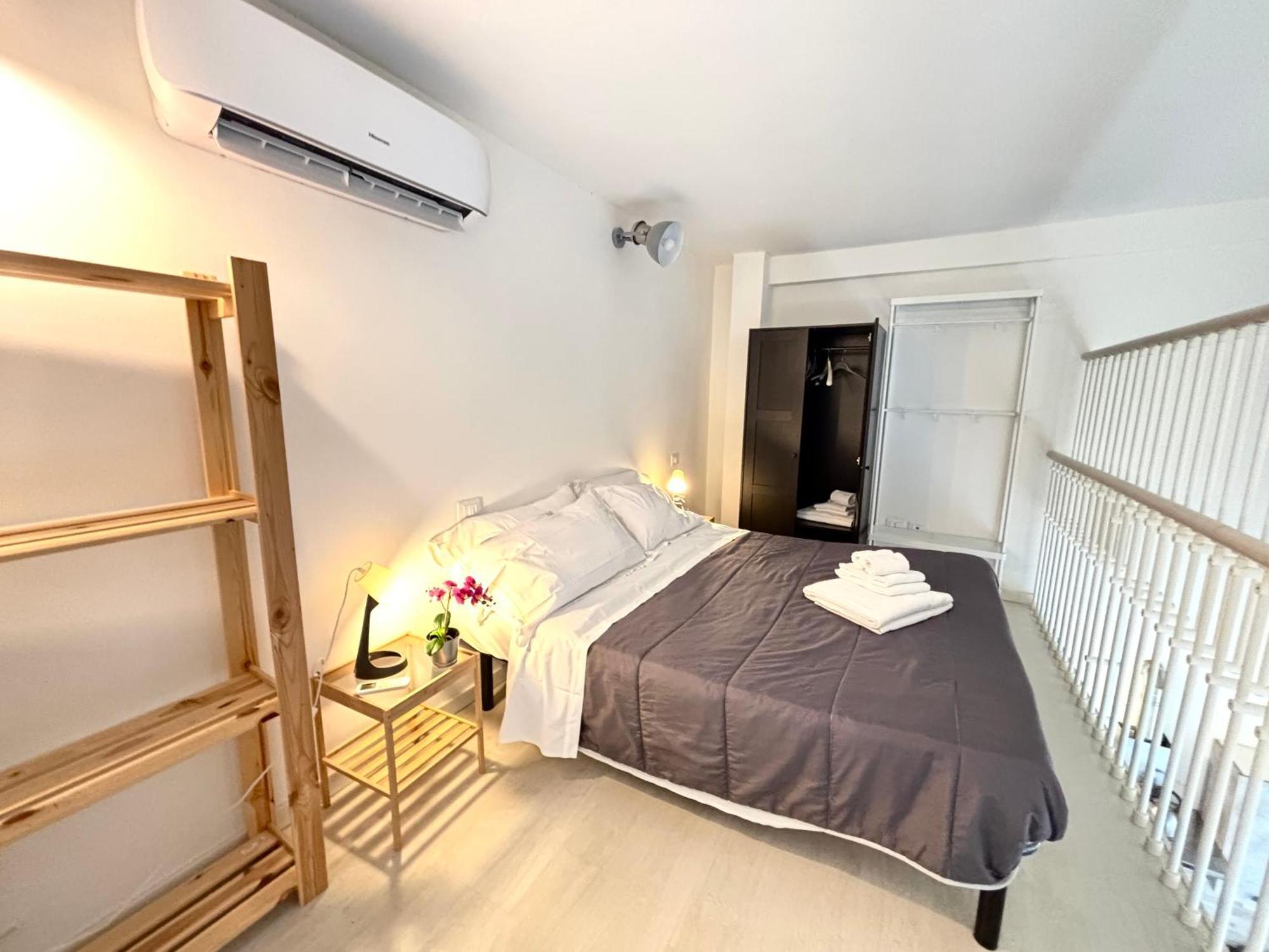 8 Lofts - - 1 *