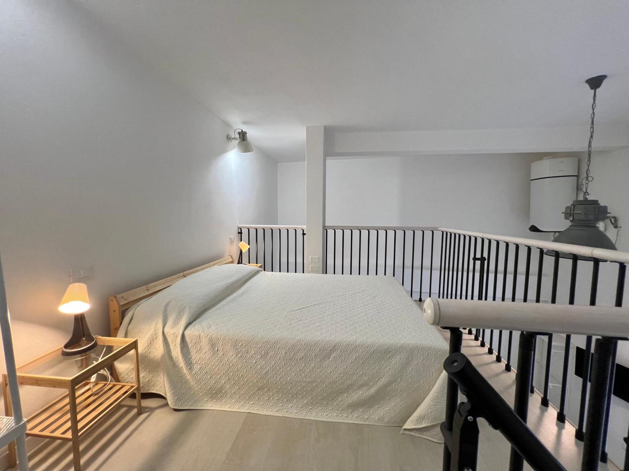 8 Lofts - - 1 Appartement